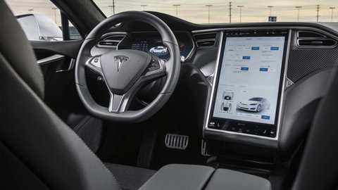 tesla implante chip